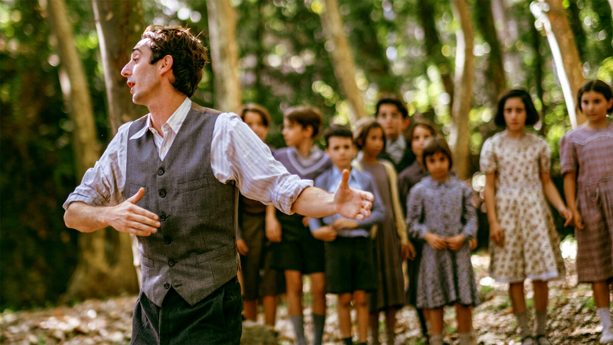 El maestro que prometió el mar (2023) subtitrat romana film de epoca razboiul civil spaniol